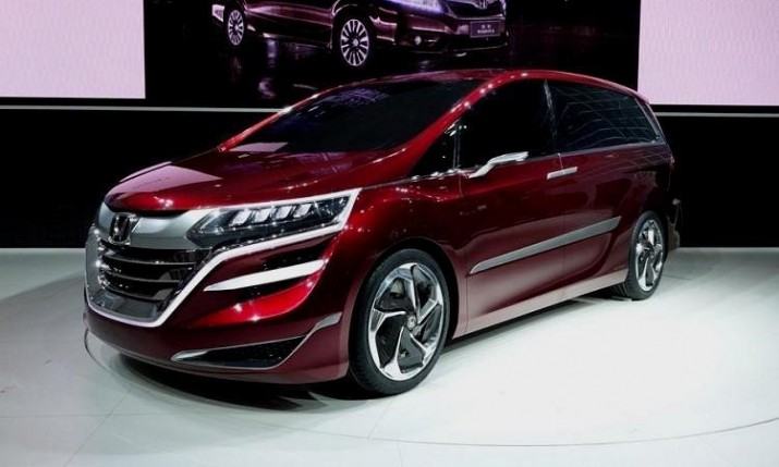 Honda Odyssey нового поколения обзавелась новым мотором и комфортными опциями для пассажиров
